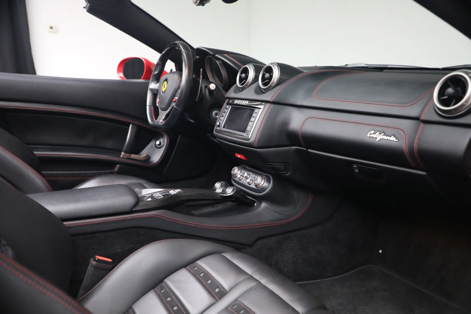 2014 Ferrari California 30, 16/19