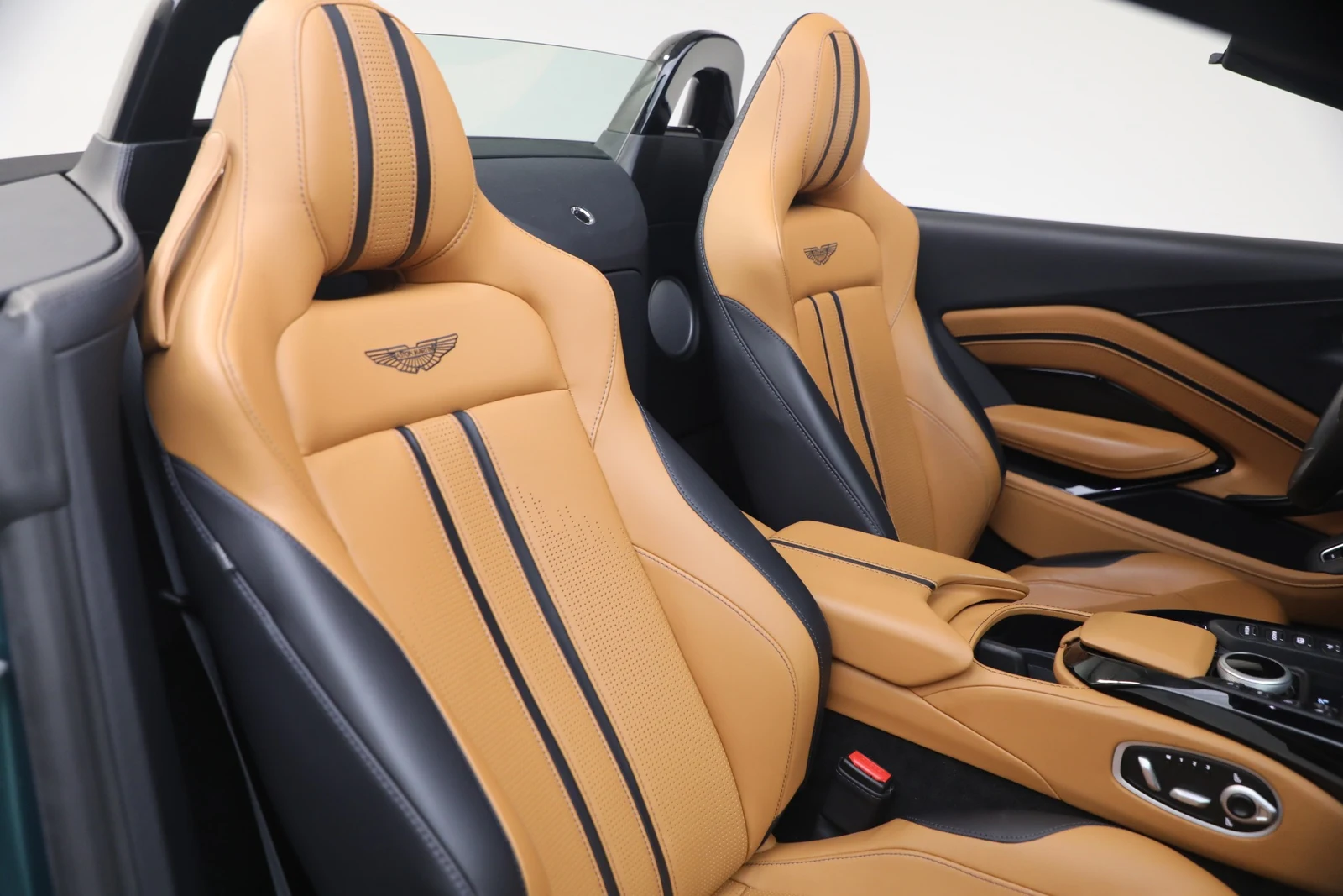 2023 Aston Martin Vantage V8 Roadster, 25/30