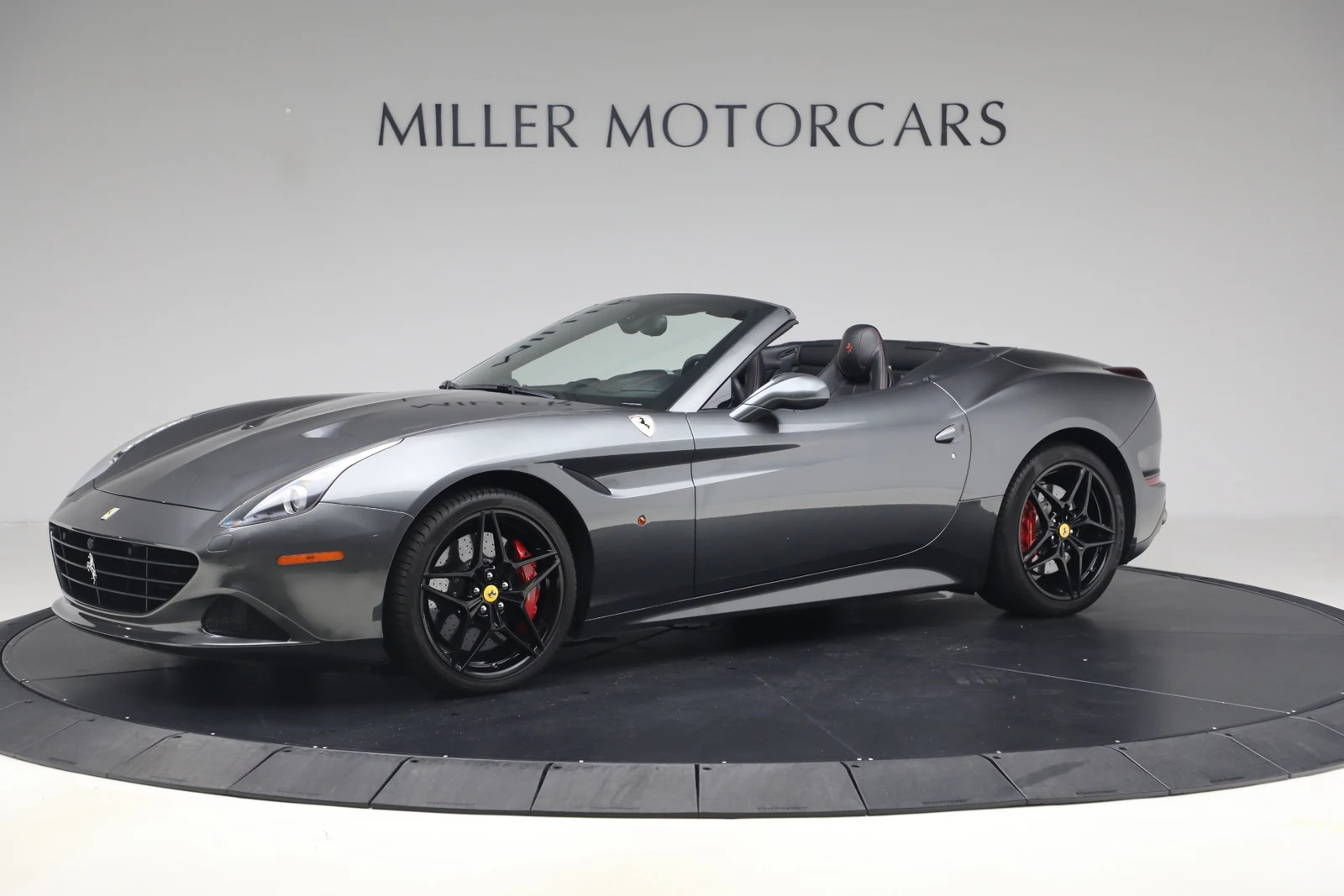 2015 Ferrari California T, 2/30