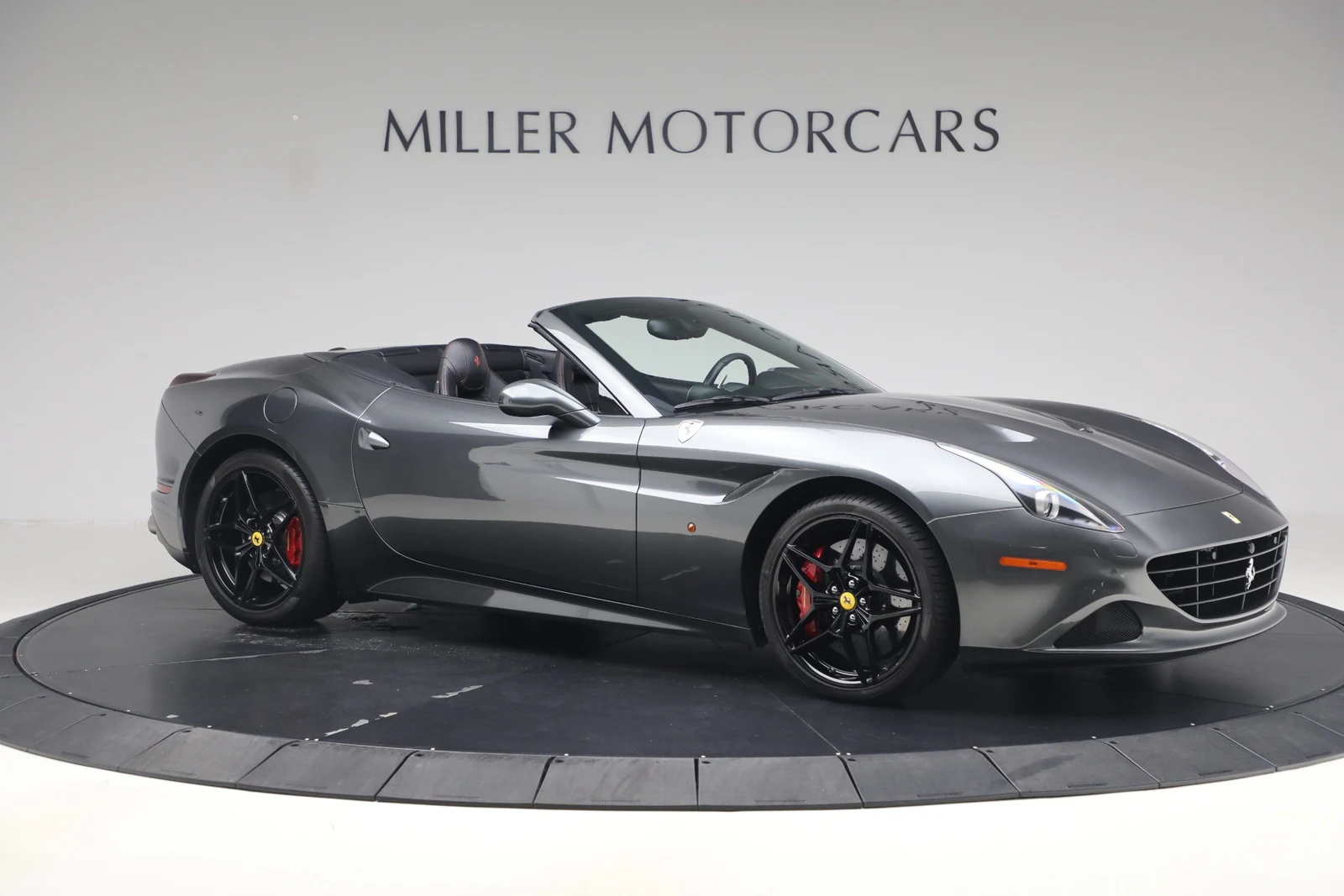 2015 Ferrari California T, 10/30
