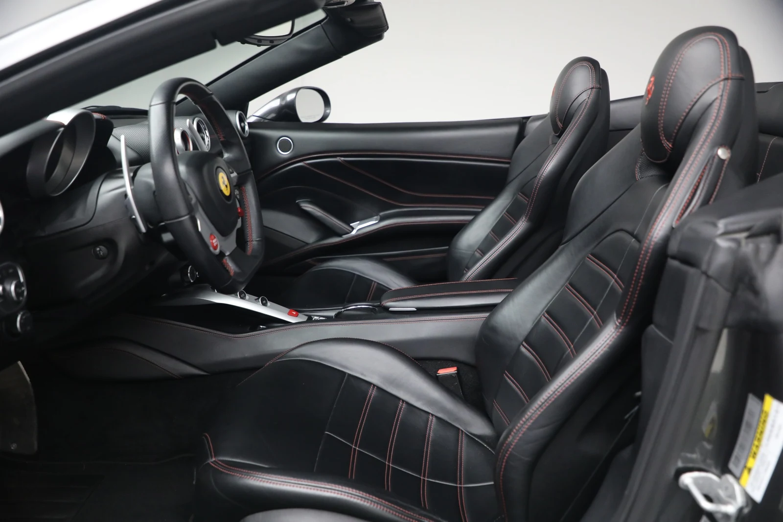 2015 Ferrari California T, 14/30