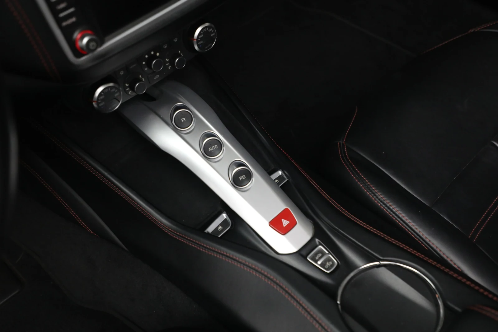 2015 Ferrari California T, 22/30