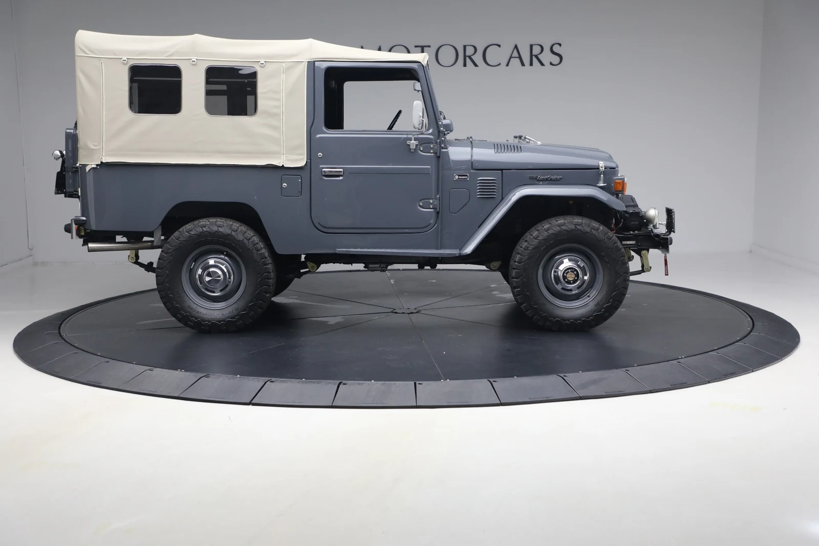 1978 Toyota Land Cruiser FJ43, 27/30