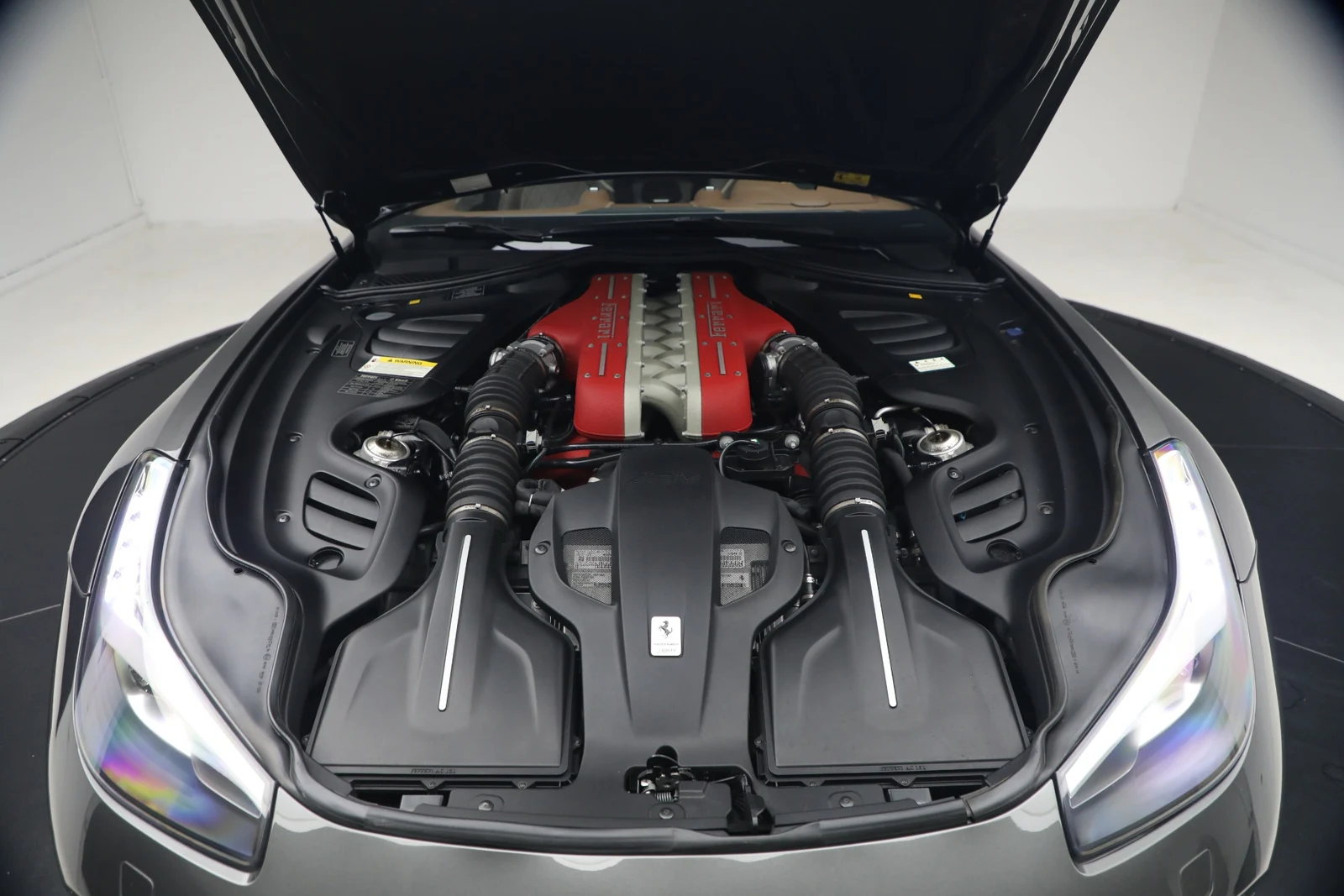 2019 Ferrari GTC4Lusso, 27/29