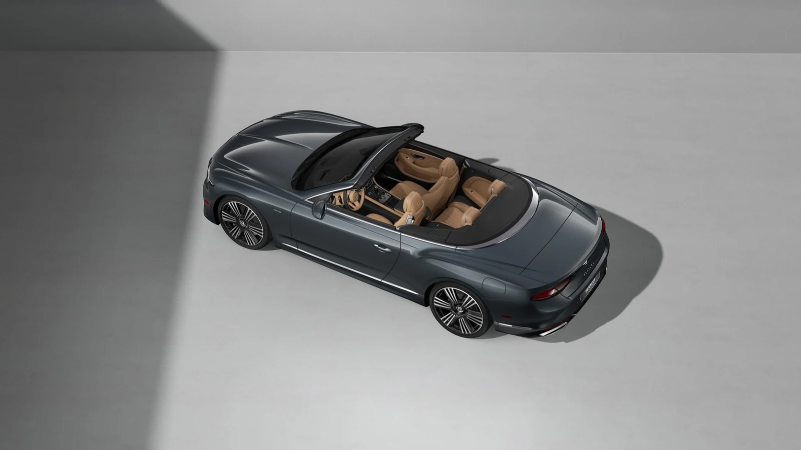 2027 Bentley Continental GTC Azure, 4/9