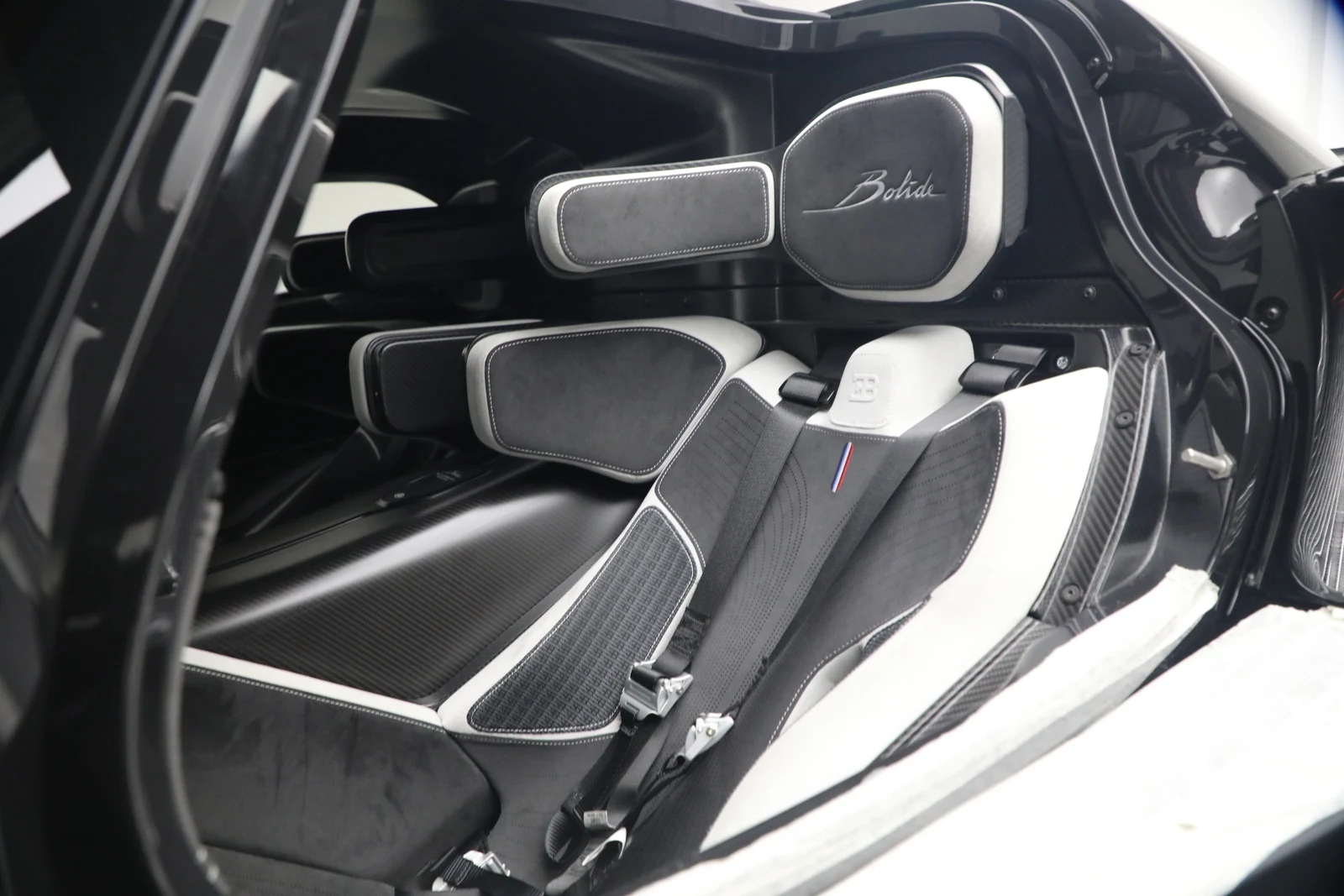 2024 Bugatti Bolide interior, Black