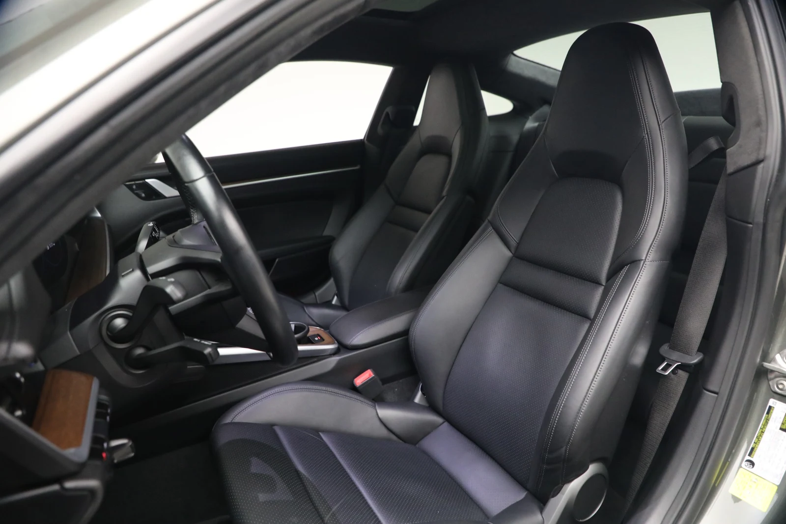 2020 Porsche 911 Carrera 4S interior, seats, Black