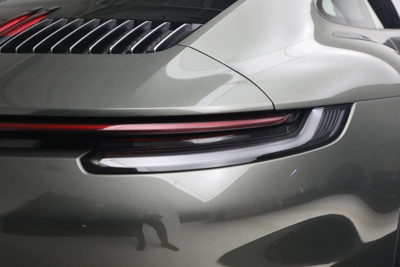 2020 Porsche 911 Carrera 4S for sale, exterior, Aventurine Green Metallic