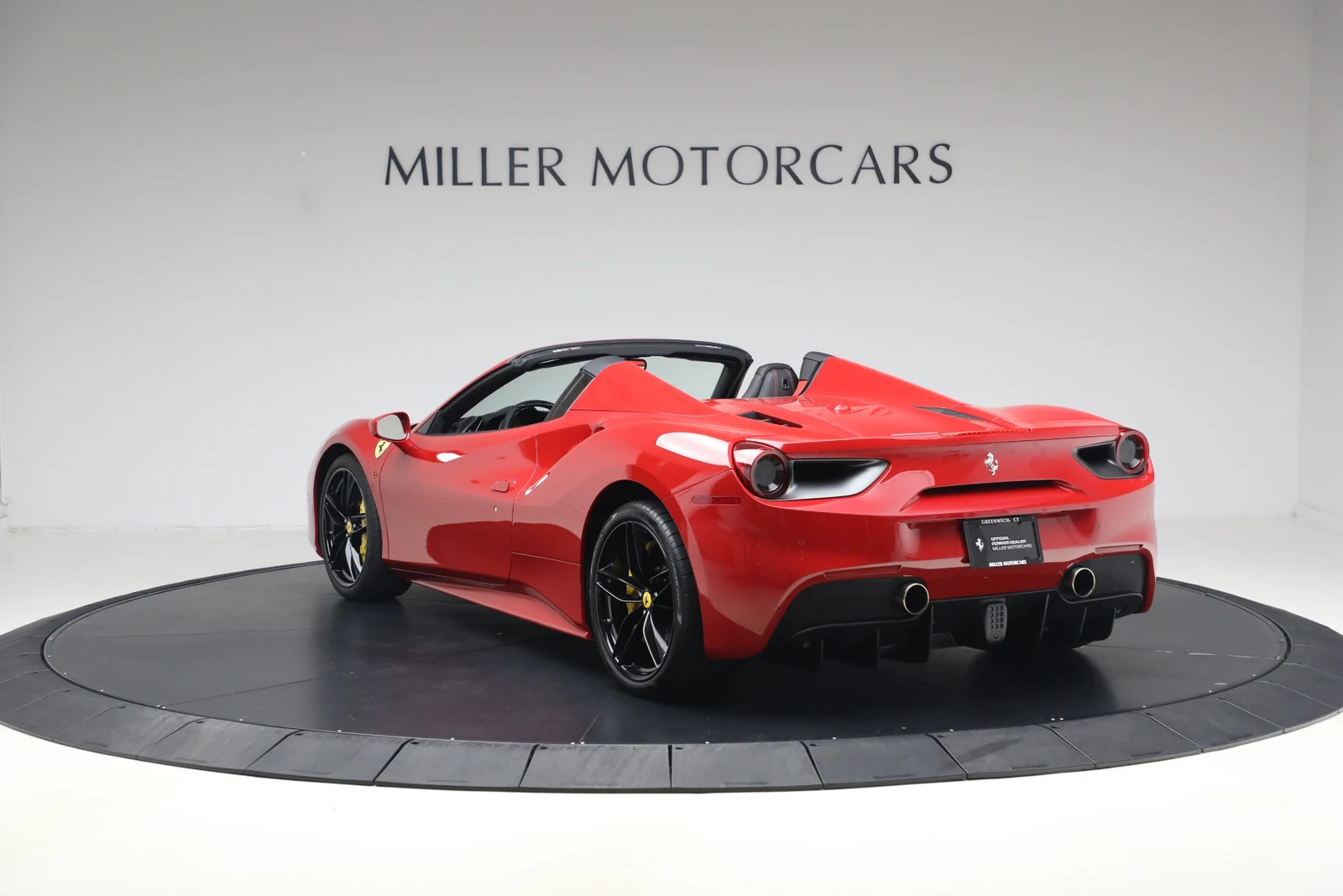 2019 Ferrari 488 Spider for sale, exterior, Rosso Corsa