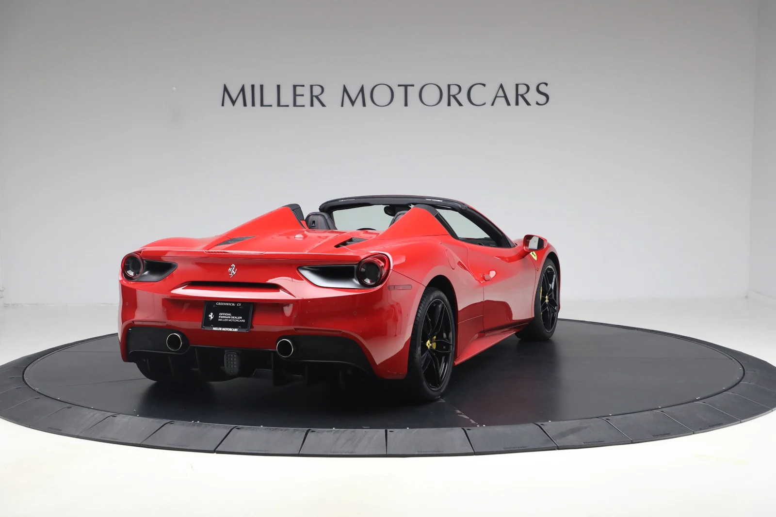 2019 Ferrari 488 Spider for sale, exterior, Rosso Corsa