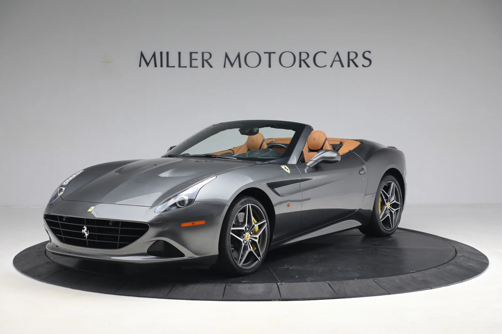 2017 Ferrari California T, Grigio Silverstone, complete car from a front three-quarter angle