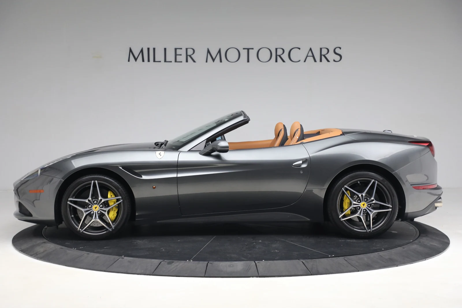 2017 Ferrari California T for sale, exterior, Grigio Silverstone
