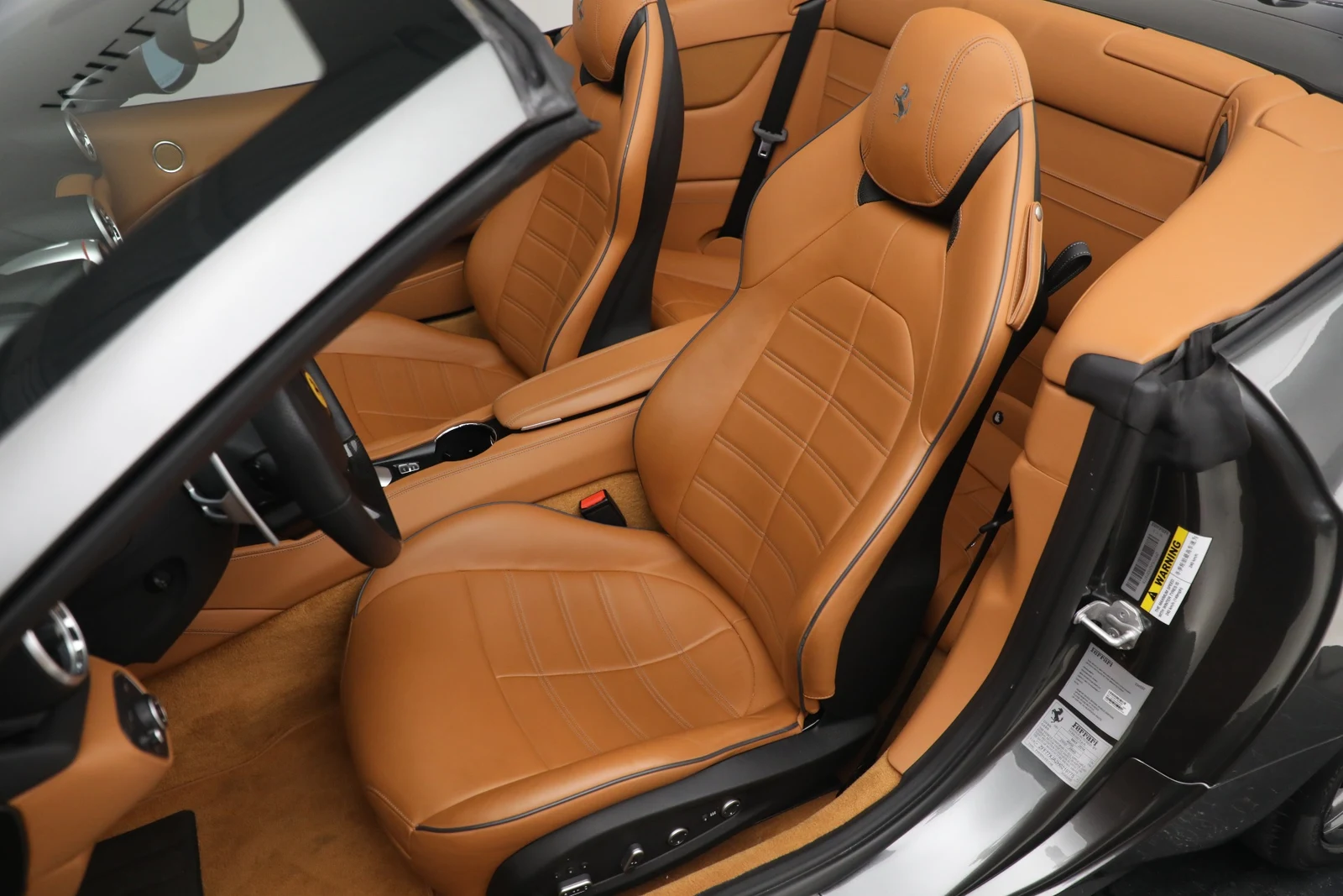 2017 Ferrari California T interior, seats, Cuoio