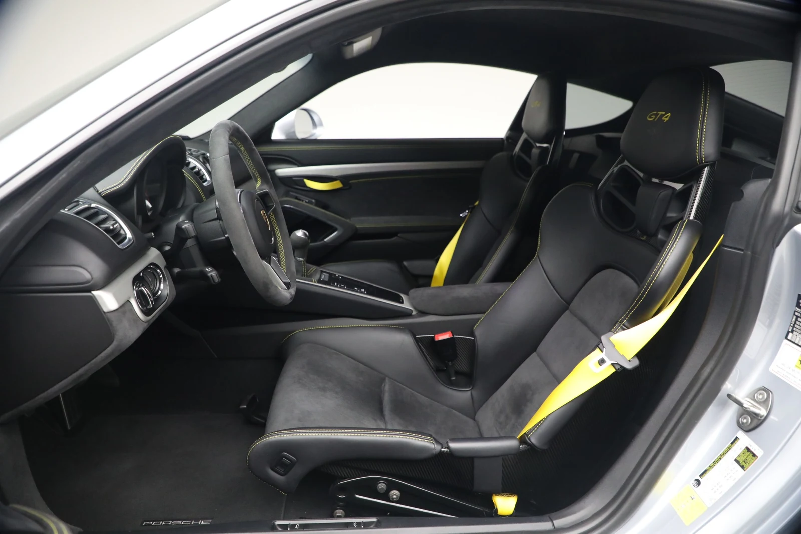 2016 Porsche Cayman GT4 interior, Black