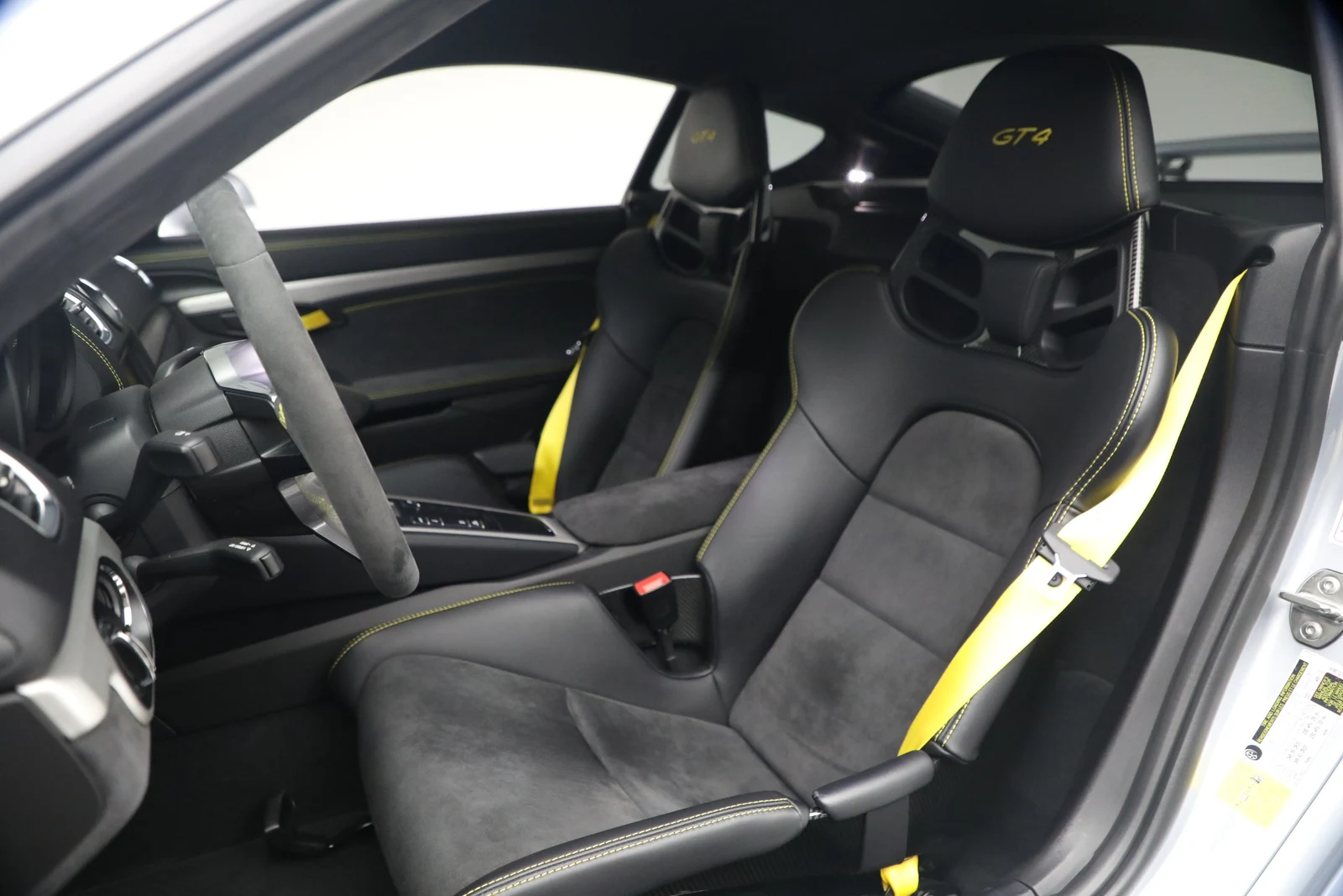2016 Porsche Cayman GT4 interior, seats, Black