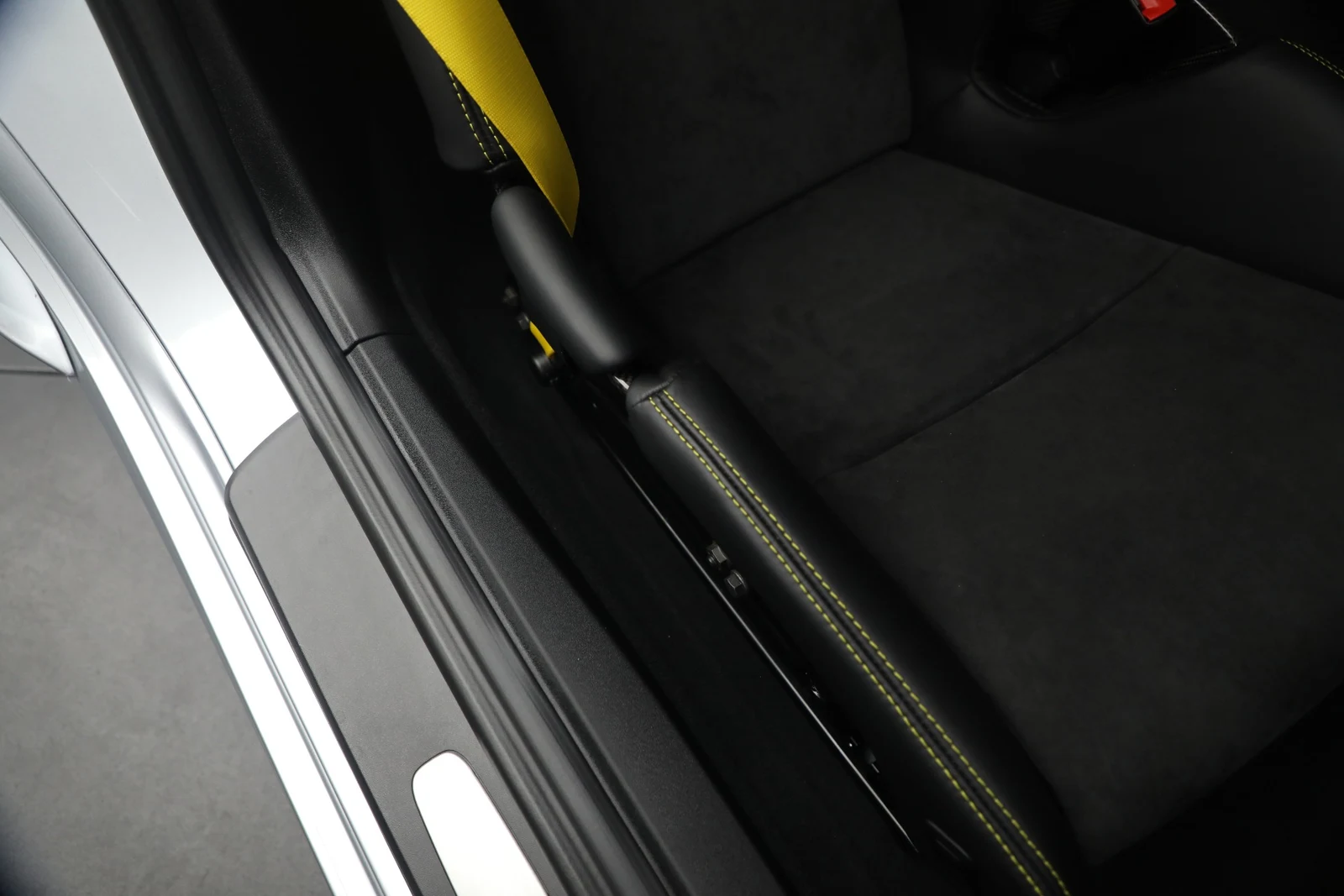 2016 Porsche Cayman GT4 interior, door panel, Black