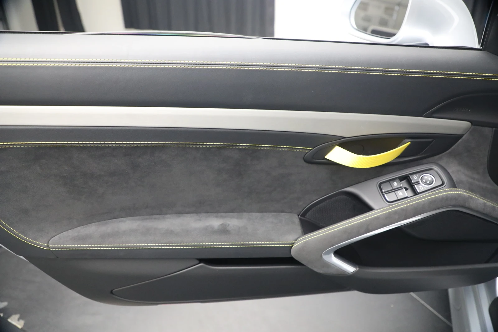 2016 Porsche Cayman GT4 interior, door panel, Black