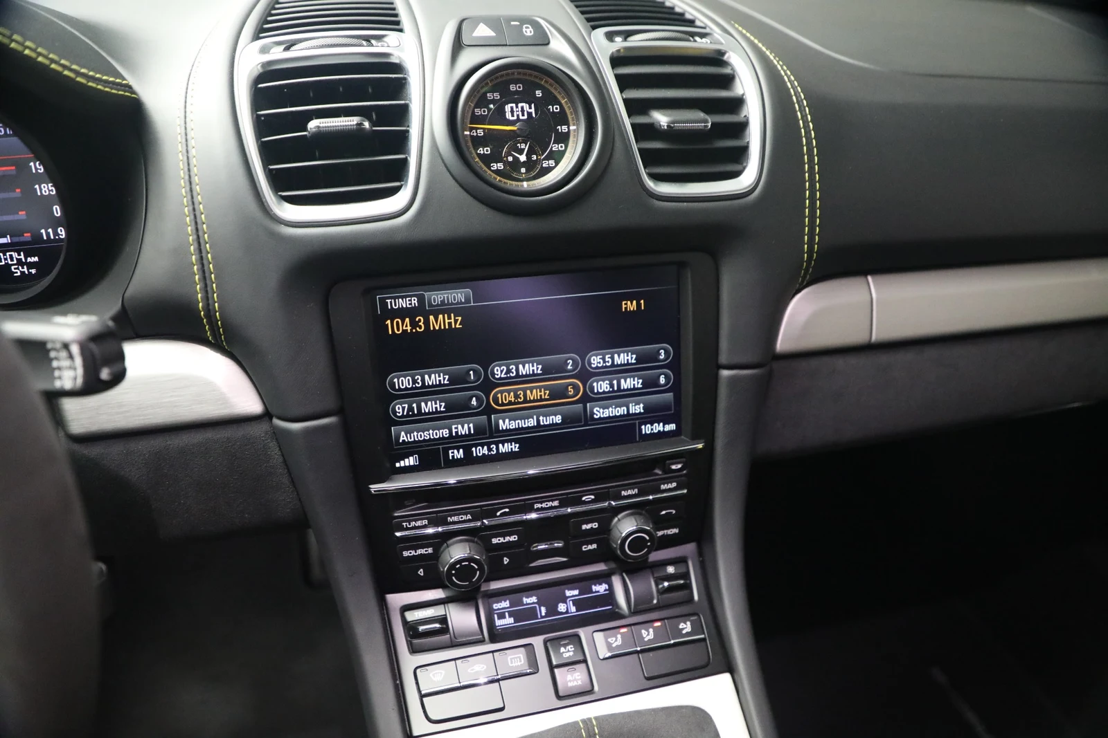 2016 Porsche Cayman GT4 interior, Black