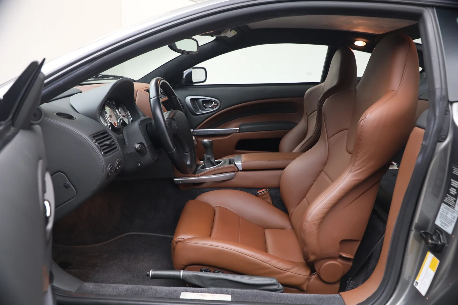 2006 Aston Martin V12 Vanquish S interior, seats, Centenary Saddle Tan