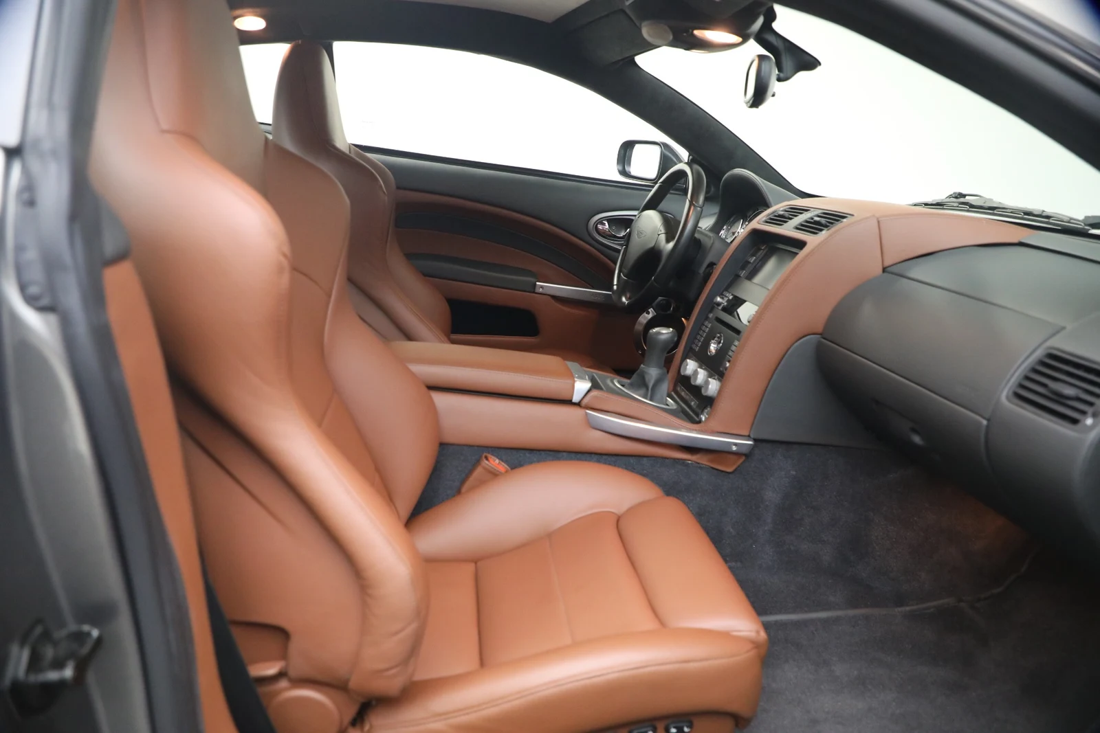 2006 Aston Martin V12 Vanquish S interior, seats, Centenary Saddle Tan