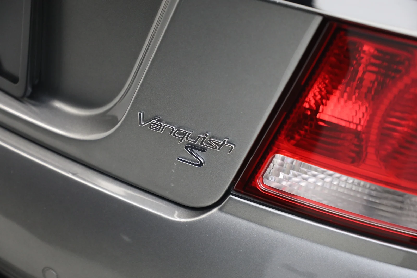 2006 Aston Martin V12 Vanquish S for sale, photo 28 of 30