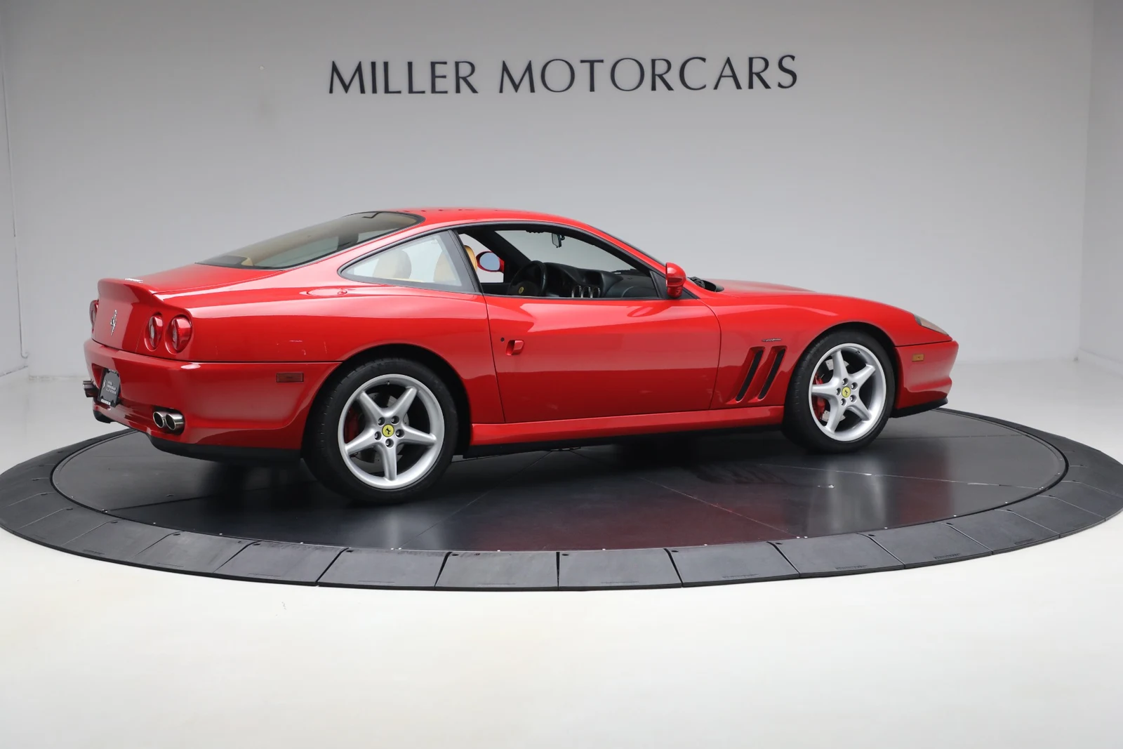 2000 Ferrari 550 Maranello for sale, exterior, Rosso Corsa