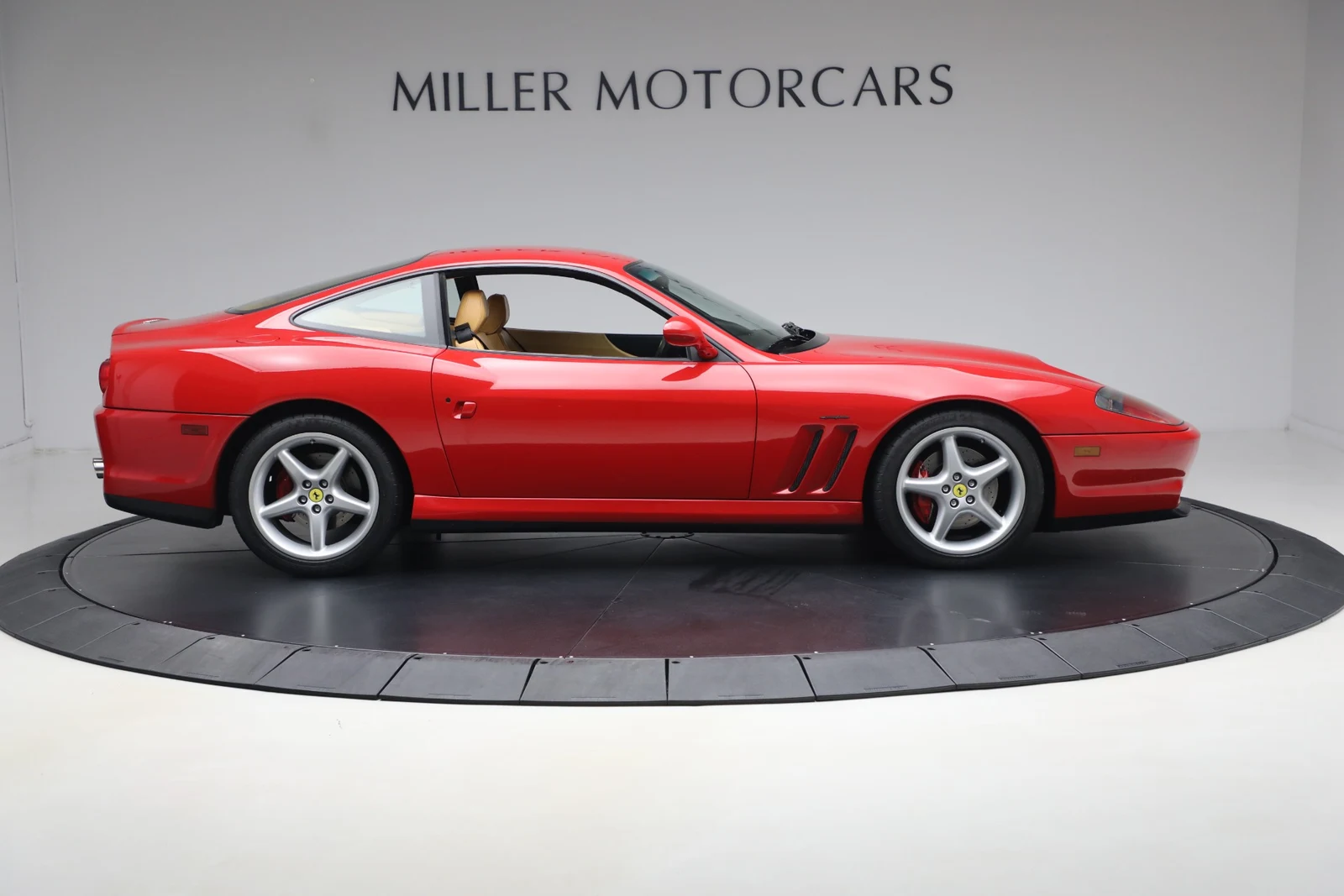 2000 Ferrari 550 Maranello for sale, exterior, Rosso Corsa