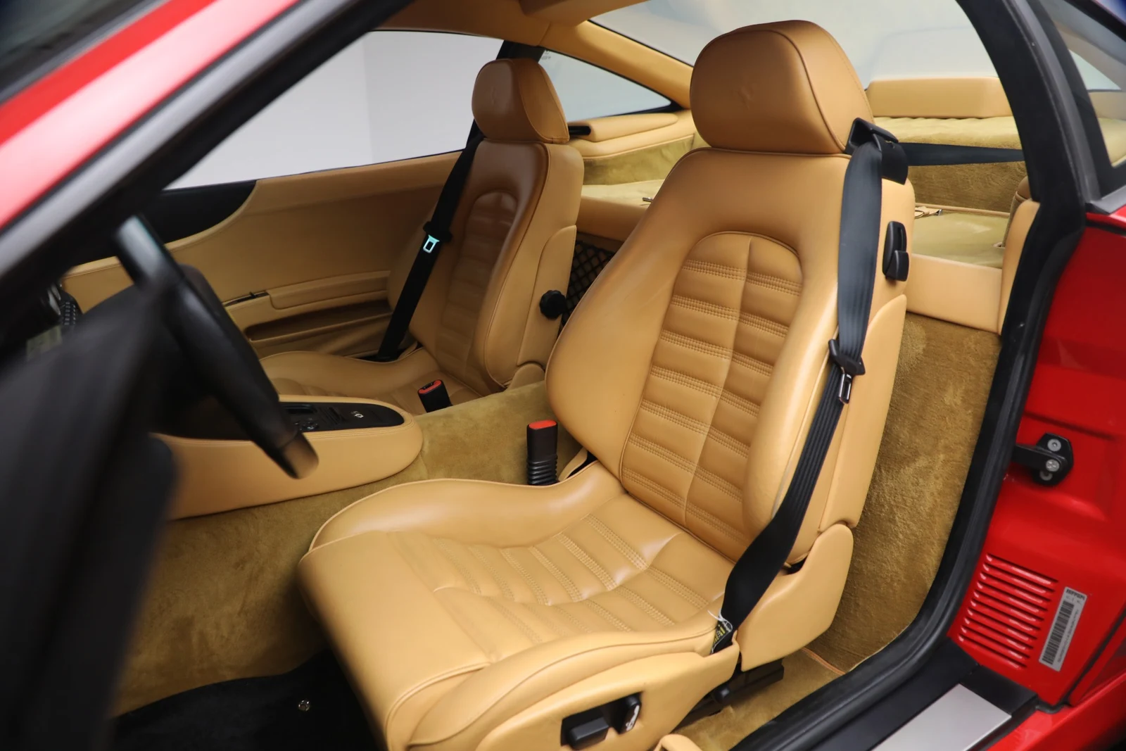 2000 Ferrari 550 Maranello interior, seats, Beige