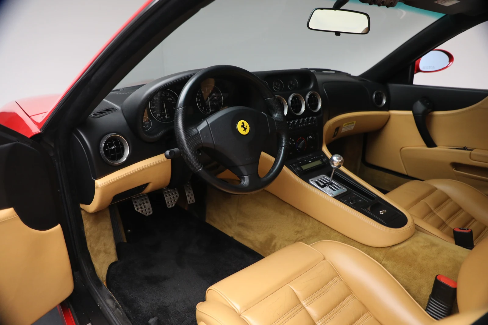 2000 Ferrari 550 Maranello interior, Beige