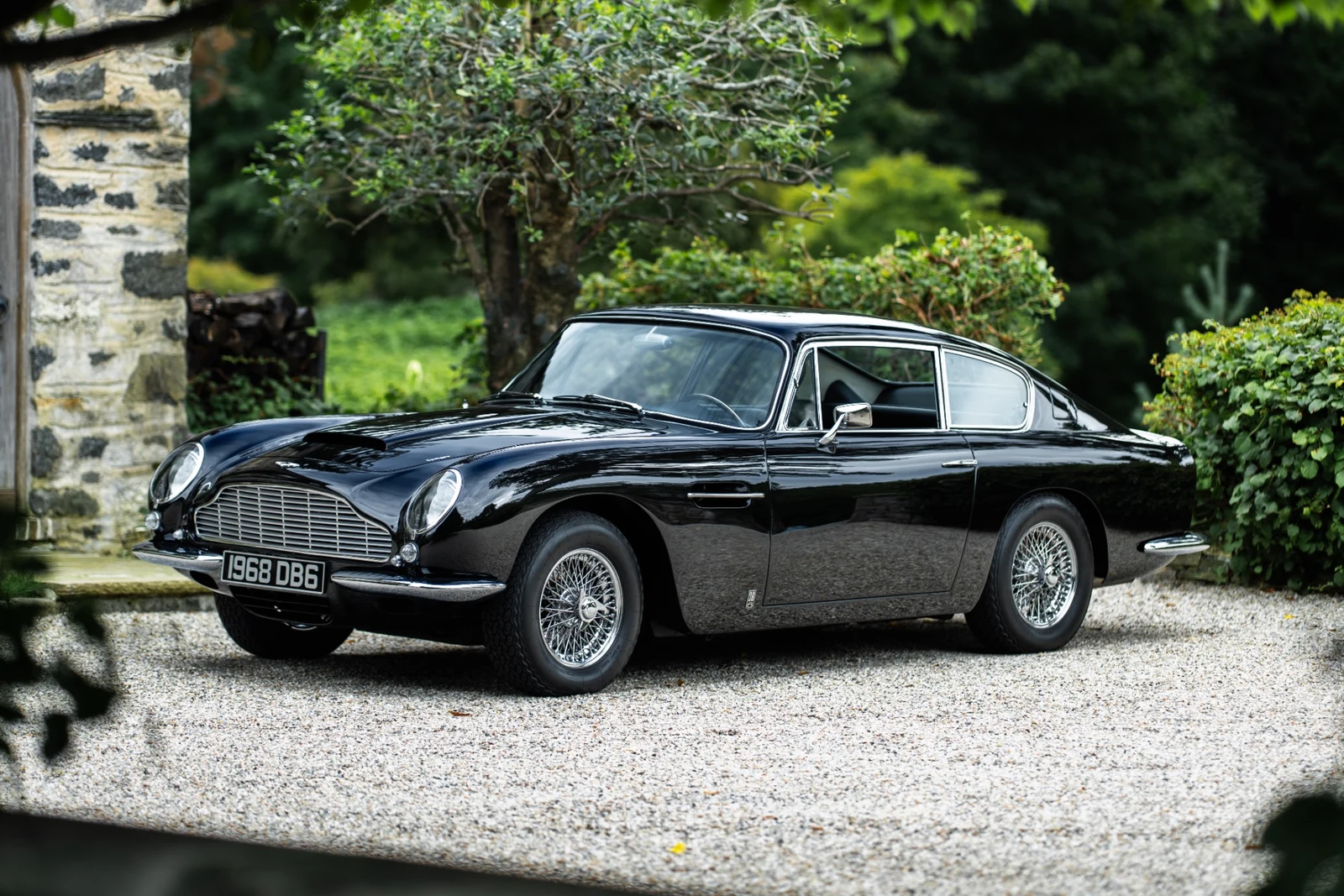 1968 Aston Martin DB6 for sale, exterior, Black