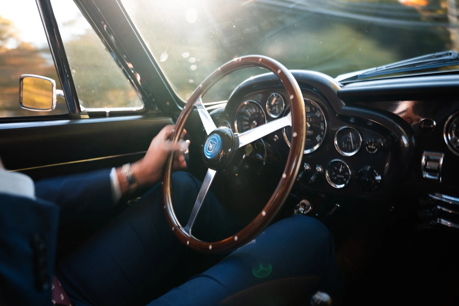 1968 Aston Martin DB6 interior, Black