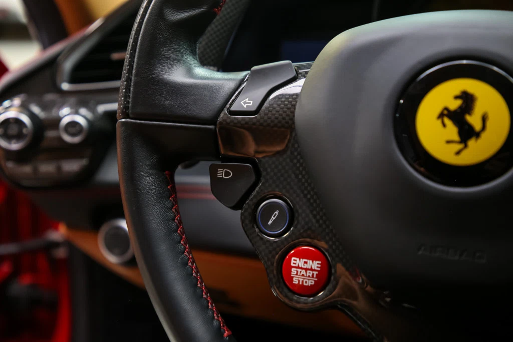 2019 Ferrari 488 GTB, 29/30