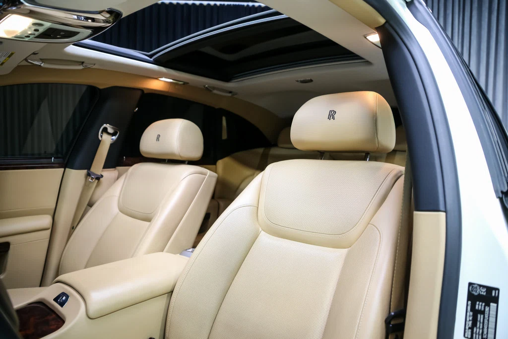 2015 Rolls-Royce Ghost Series II (1st Generation), 21/30