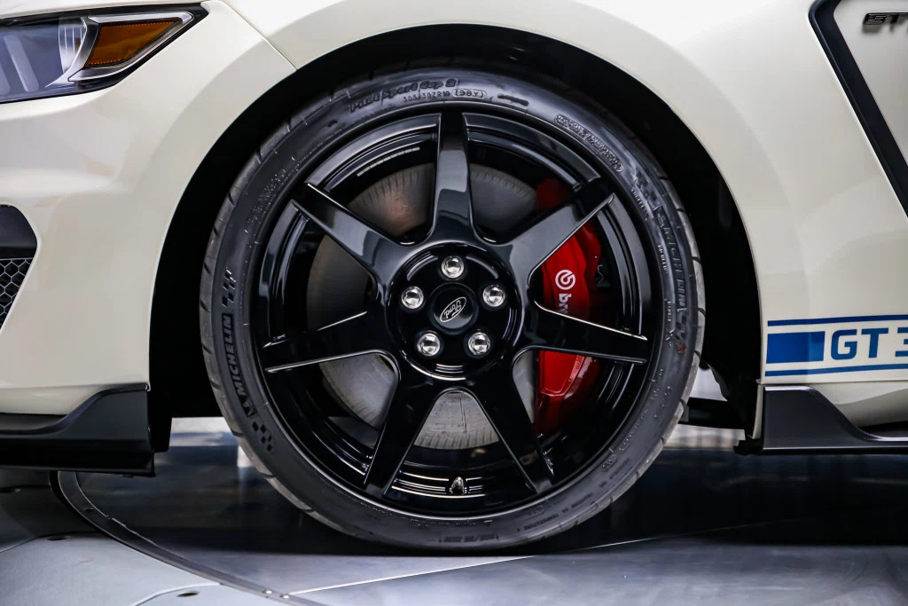 2020 Ford Mustang Shelby GT350R Heritage Edition, 16/30