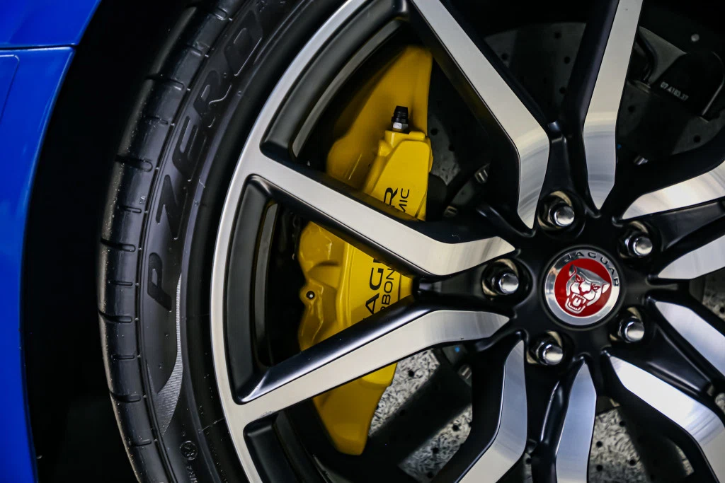 2017 Jaguar F-Type SVR AWD, 16/30