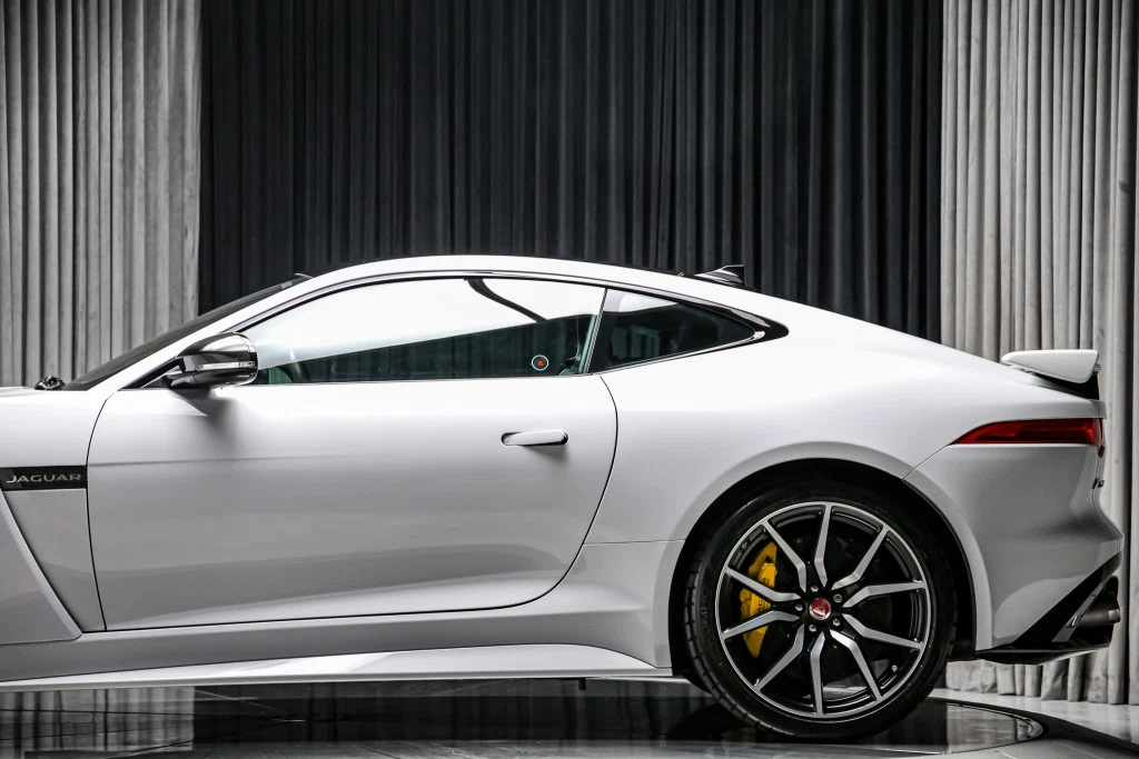 2017 Jaguar F-Type SVR AWD, 22/30