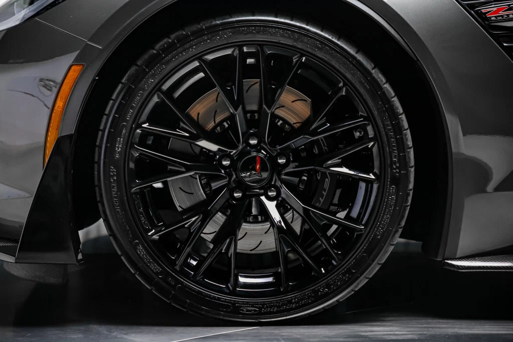 2016 Chevrolet Corvette Z06 Convertible (C7) 2LZ, 17/30