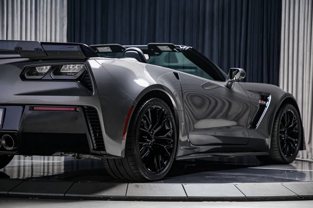 2016 Chevrolet Corvette Z06 Convertible (C7) 2LZ, 23/30