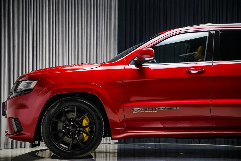2018 Jeep Grand Cherokee Trackhawk, 16/30