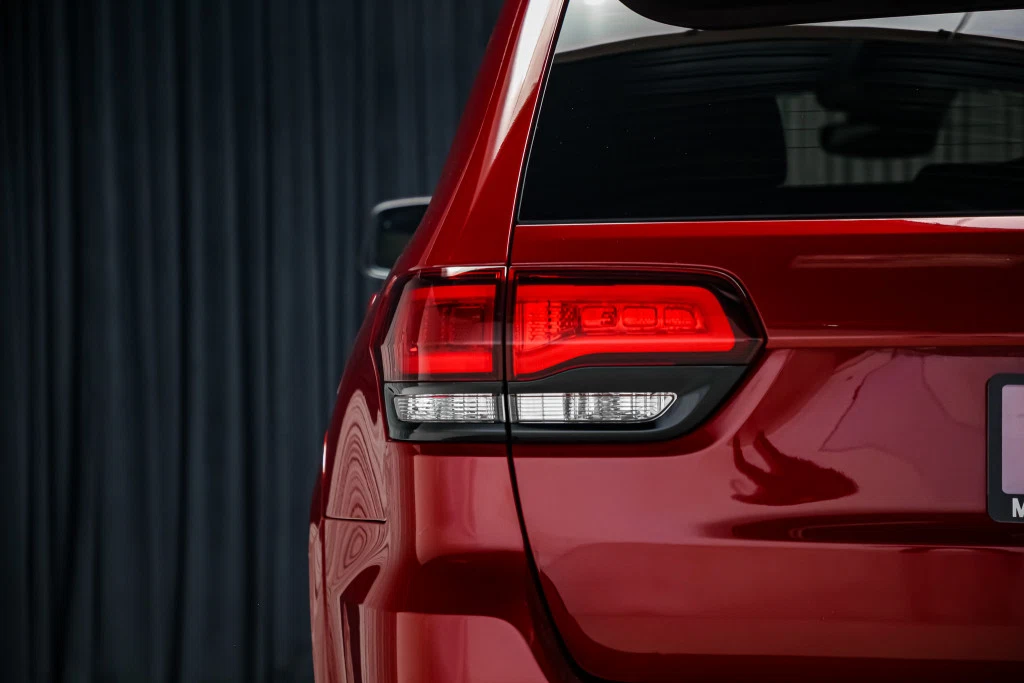 2018 Jeep Grand Cherokee Trackhawk, 18/30