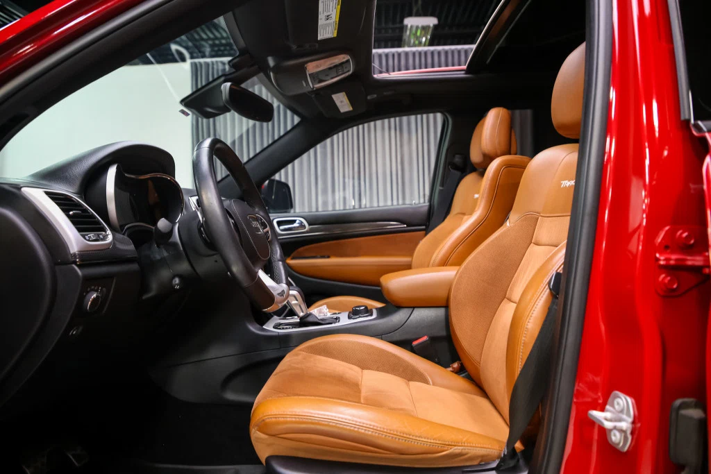2018 Jeep Grand Cherokee Trackhawk, 22/30