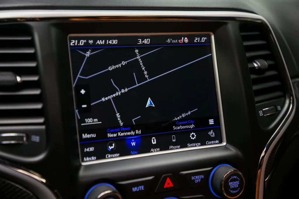 2018 Jeep Grand Cherokee Trackhawk, 28/30