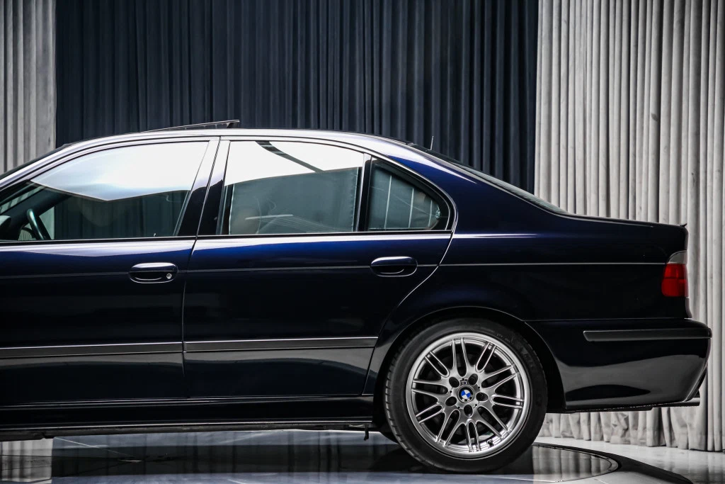 2000 BMW M5 (E39), 18/30