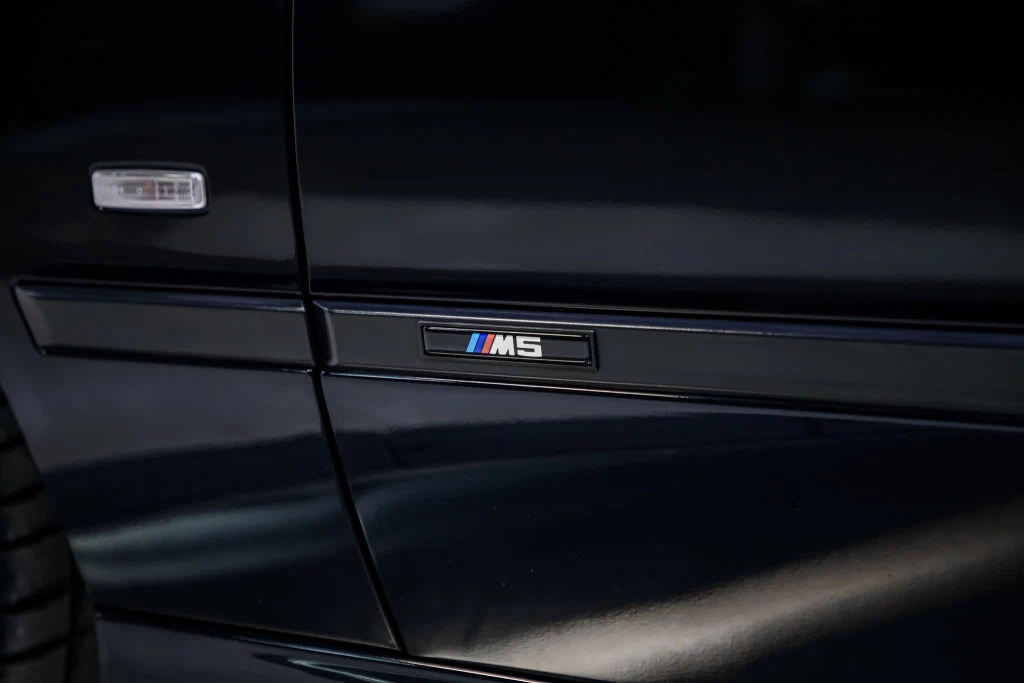 2000 BMW M5 (E39), 24/30