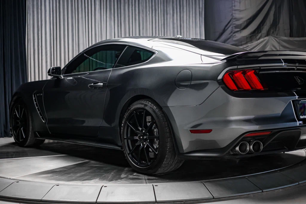2017 Ford Mustang Shelby GT350 Convenience Package, 20/30
