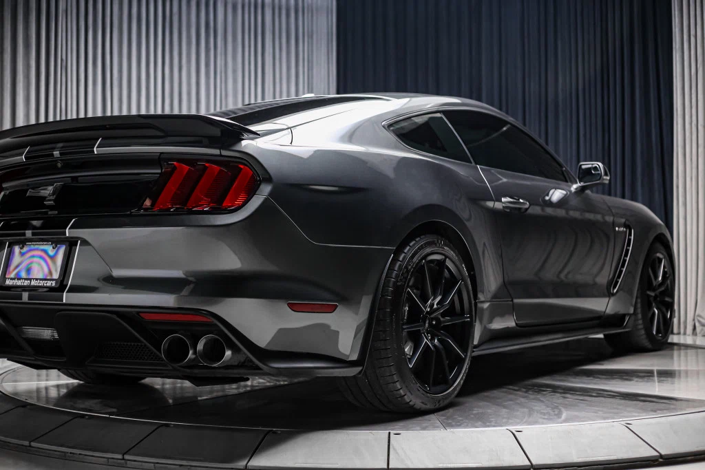 2017 Ford Mustang Shelby GT350 Convenience Package, 22/30
