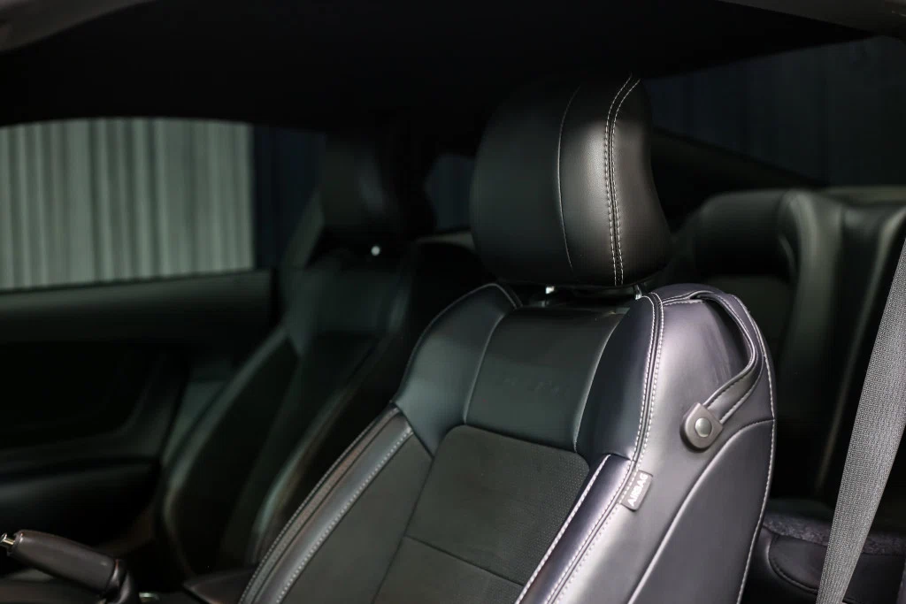 2017 Ford Mustang Shelby GT350 Convenience Package, 25/30