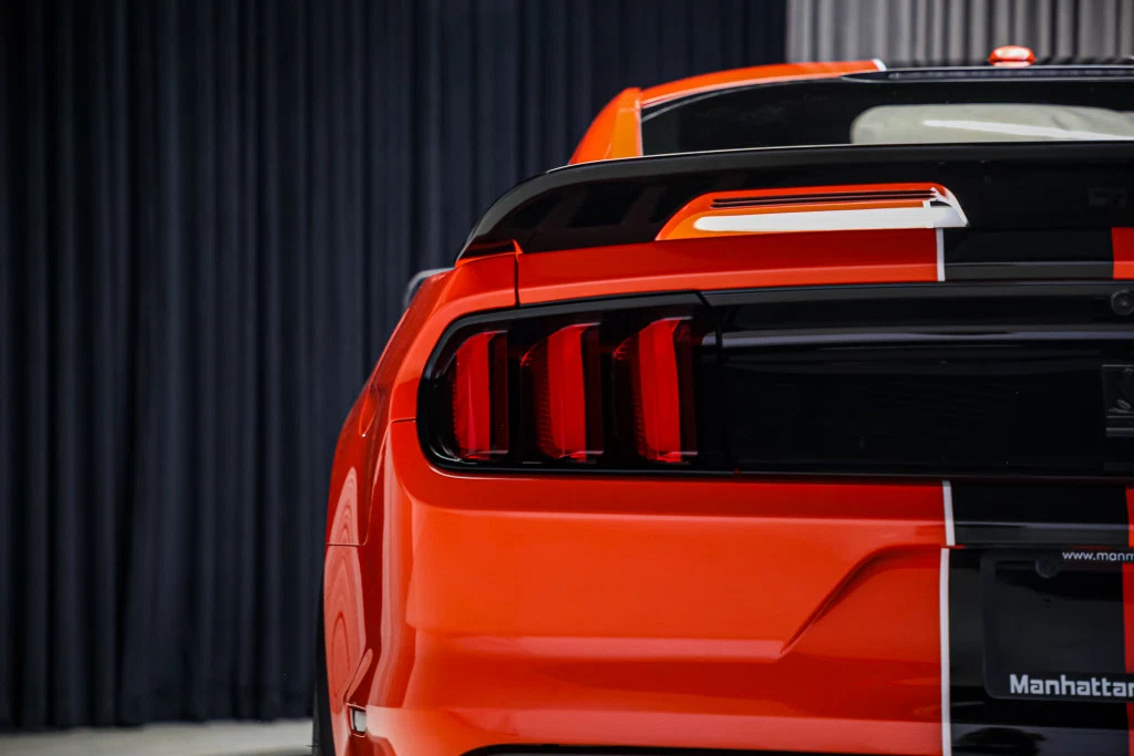 2016 Ford Mustang Shelby GT350 Technology Package, 18/30