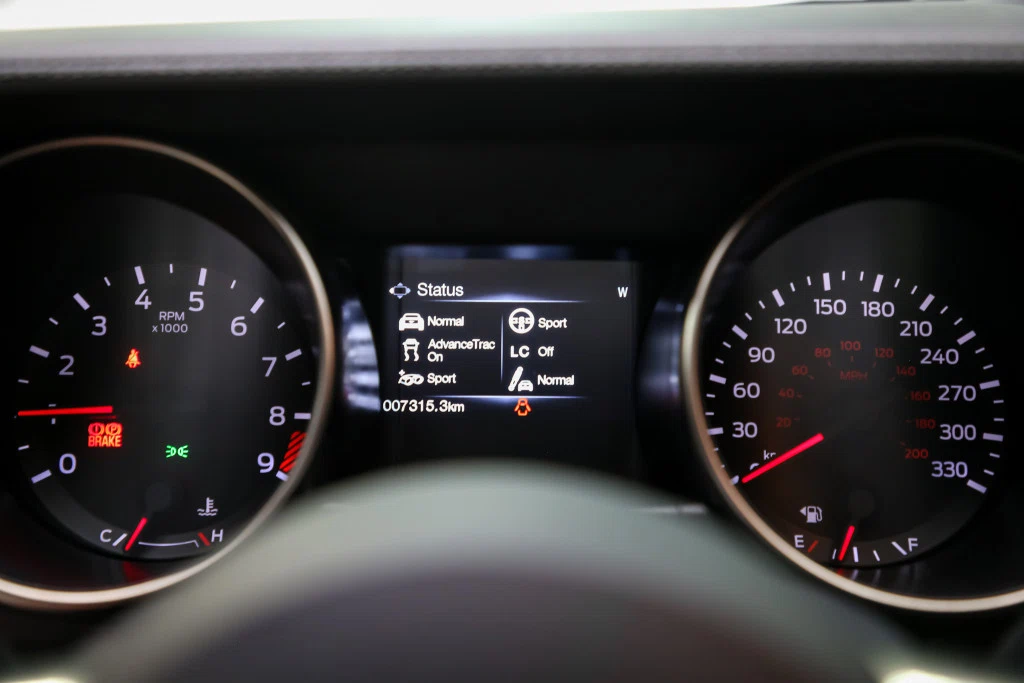 2016 Ford Mustang Shelby GT350 Technology Package, 26/30
