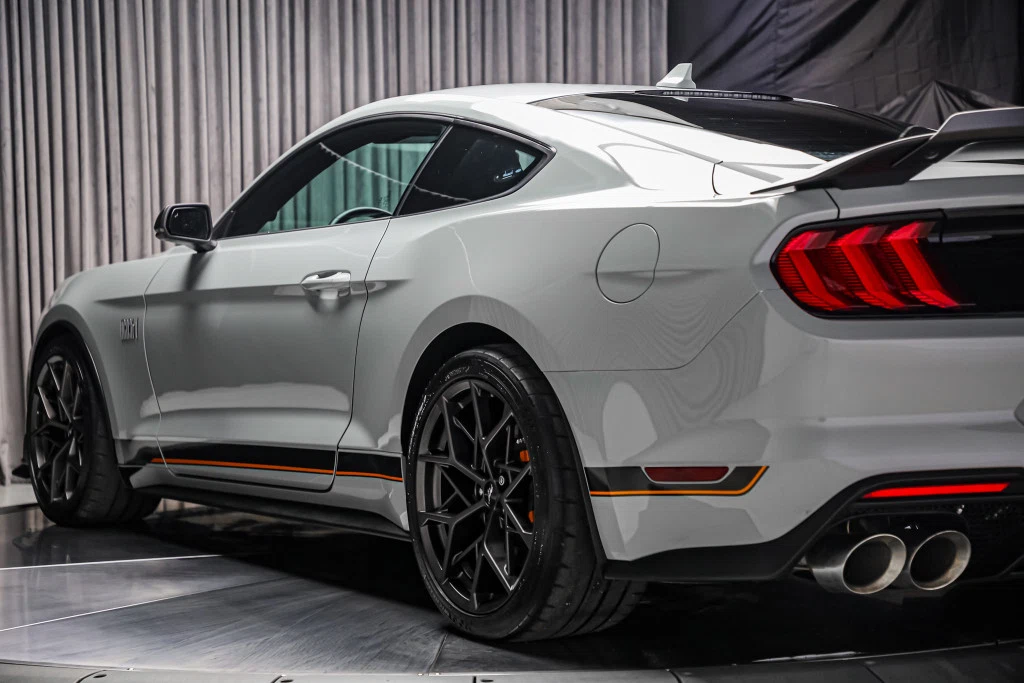 2022 Ford Mustang Mach 1 (S550) Premium Handling / Elite Package, 19/27